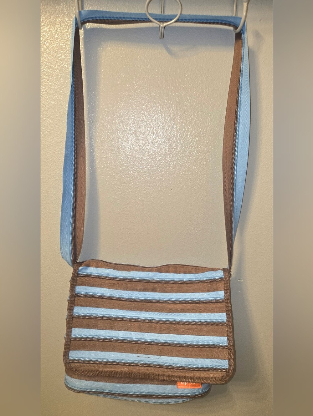 Vintage Brown And Blue Sriped ZIPIT Shoulder Bag